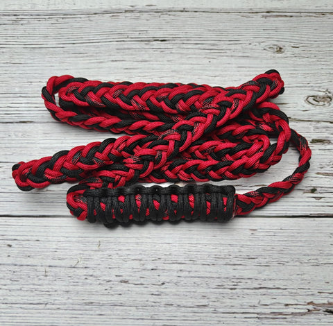 Black Widow, Black & Red Neck Rope